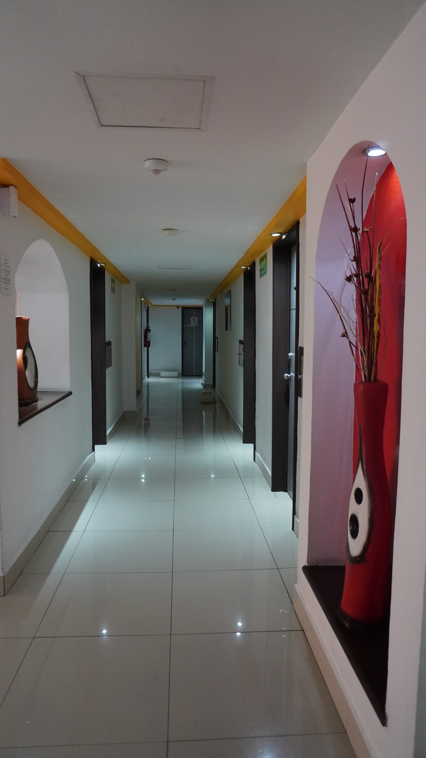 Lobby Hotel Rossel Plaza
